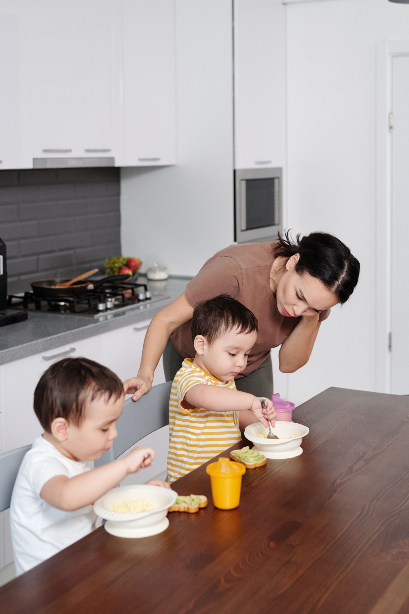 What Should I Feed My Picky Toddler? Easy Meal Ideas, Allergy Tips & Tricks That Actually Work